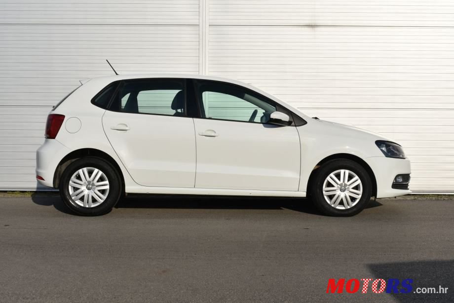 2015' Volkswagen Polo 1,4 Tdi photo #2