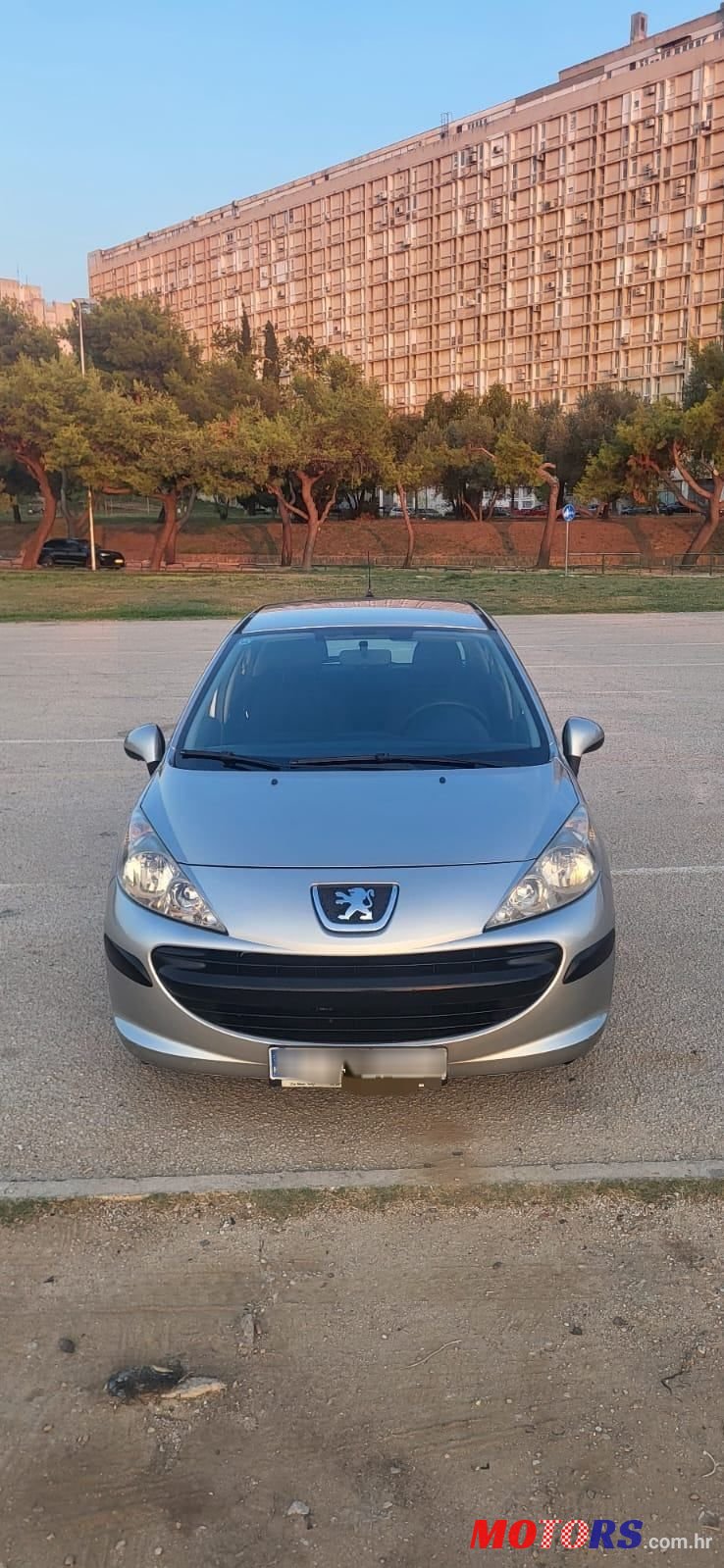 2008' Peugeot 207 1,4 photo #2