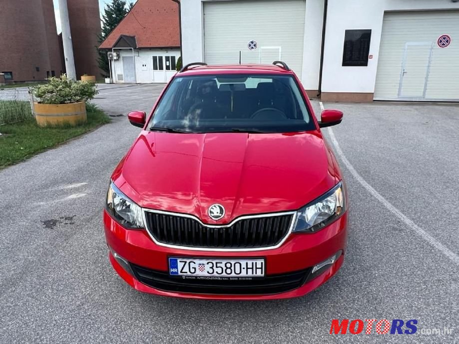 2018' Skoda Fabia Combi photo #6