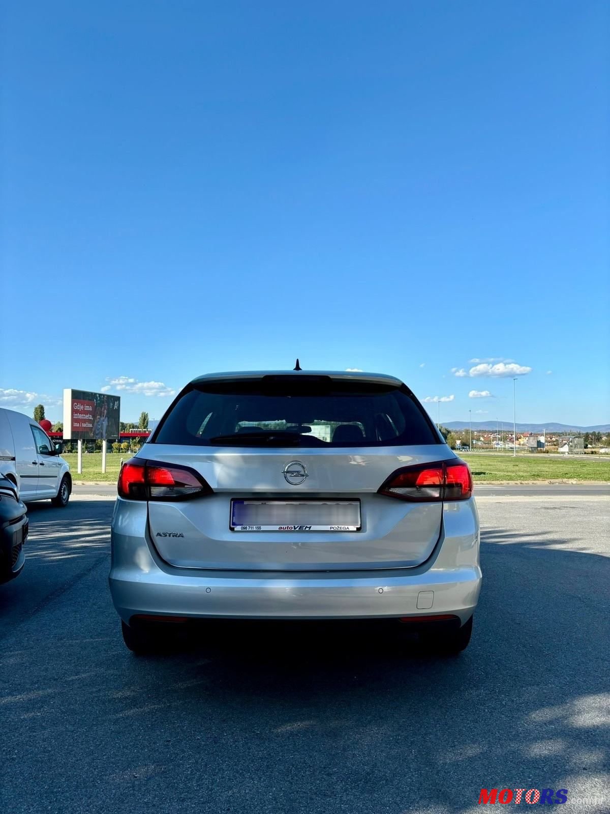 2018' Opel Astra Karavan photo #4