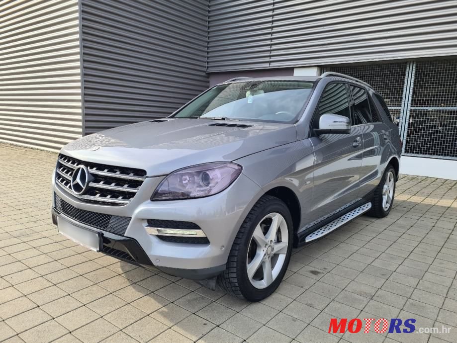 2012' Mercedes-Benz Ml 250 Cdi photo #1