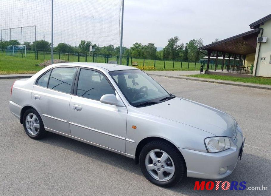 2001' Hyundai Accent 1,3 Gli photo #1