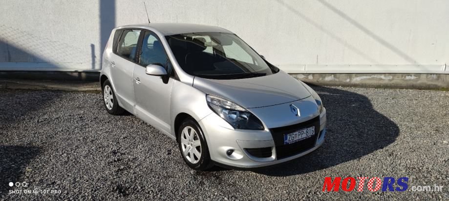 2012' Renault Scenic 1,6 Dci photo #2