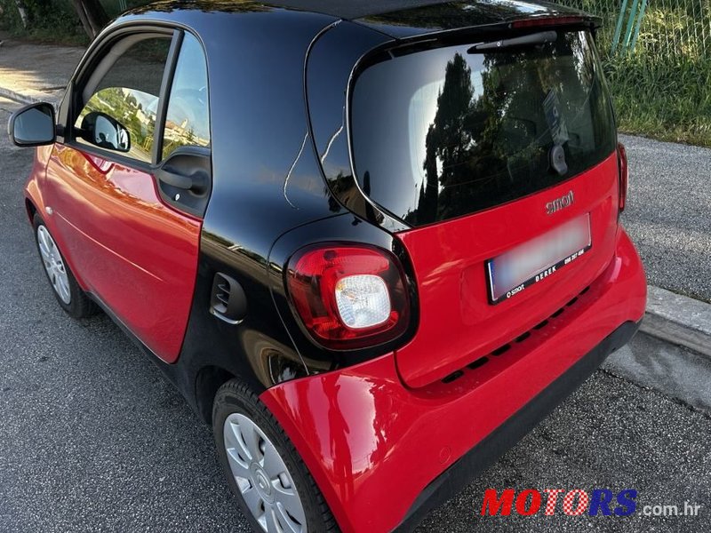 2017' Smart Fortwo 1.0 Mhd photo #5