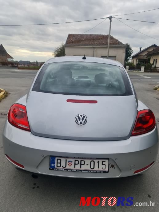 2013' Volkswagen Beetle photo #6