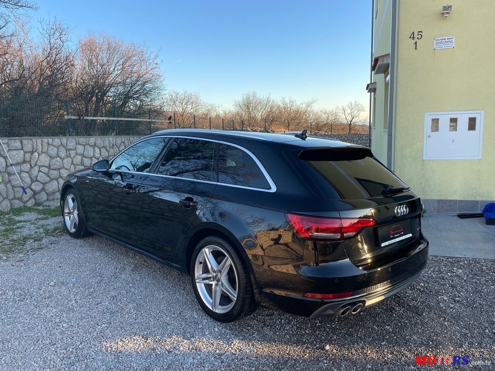 2016' Audi A4 Avant photo #4