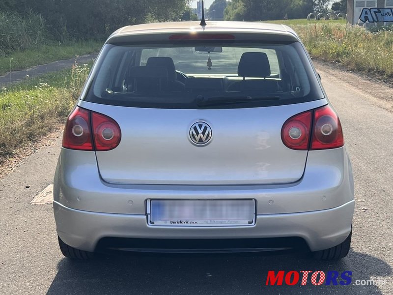 2008' Volkswagen Golf V 1,6 photo #5