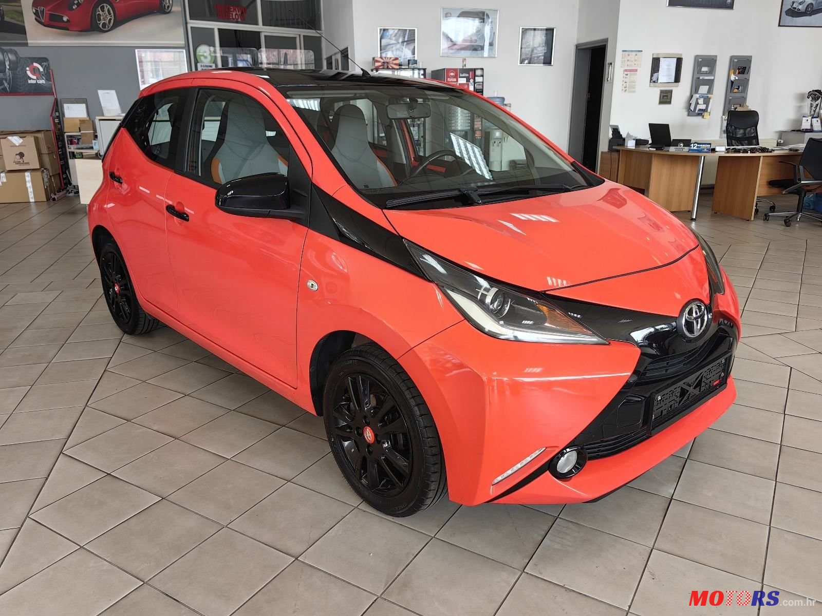 2014' Toyota Aygo 1,0 Vvt-I photo #2
