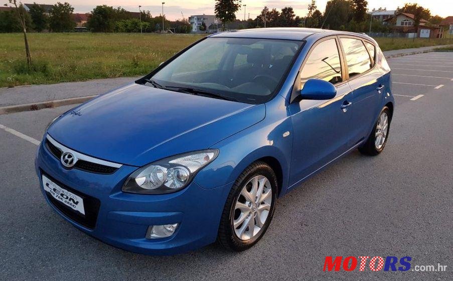 2008' Hyundai I30 1,6 Crdi Hp photo #1