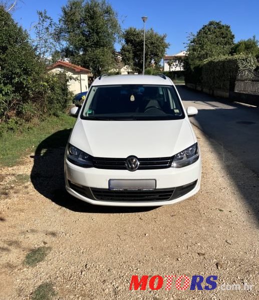 2016' Volkswagen Sharan 2,0 Tdi Bmt photo #1