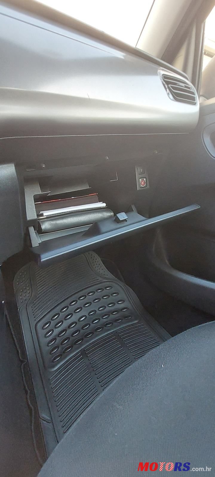 2016' Citroen C-Elysee 1,6 Hdi photo #6