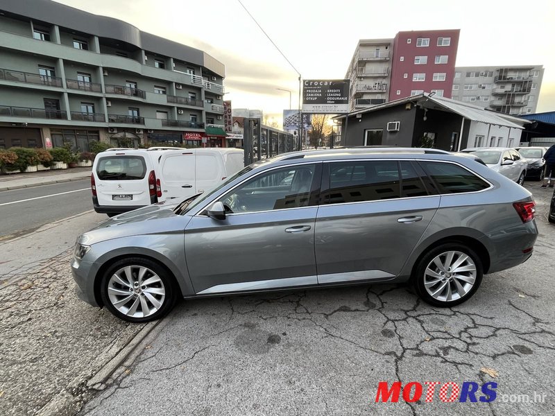 2019' Skoda Superb Combi photo #3