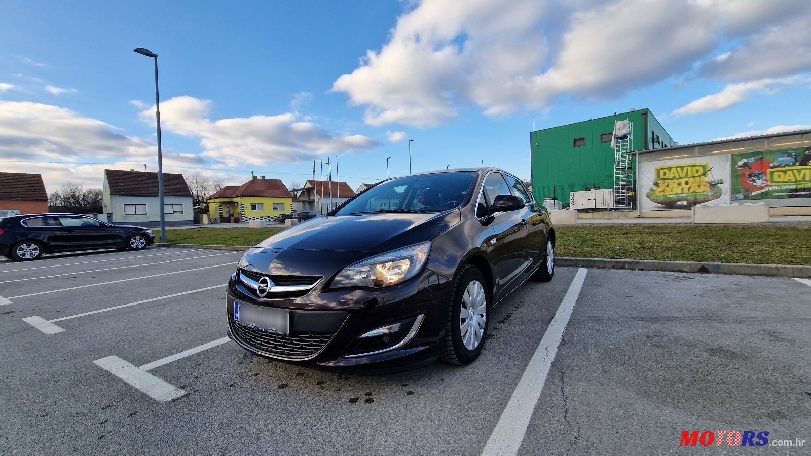 2013' Opel Astra 1.4 16V photo #1