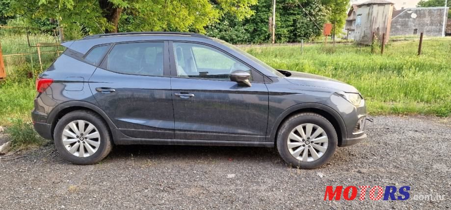 2020' SEAT Arona 1,6 Tdi photo #2
