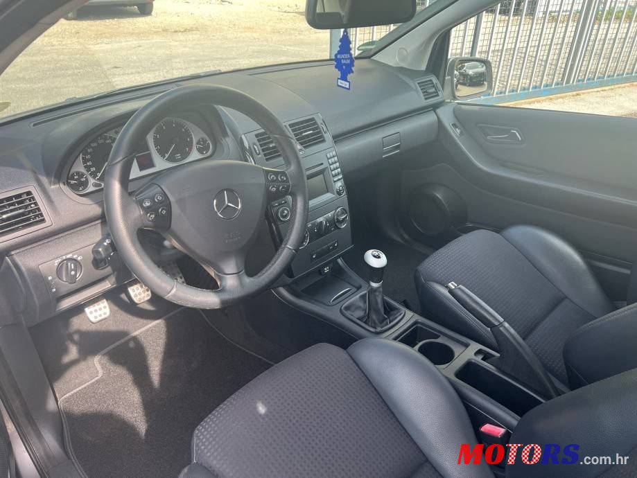 2009' Mercedes-Benz A-Klasa 150 photo #6