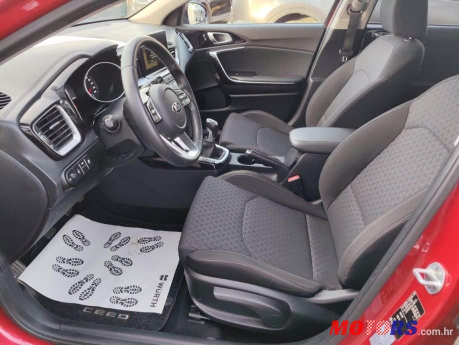 2020' Kia Ceed photo #2