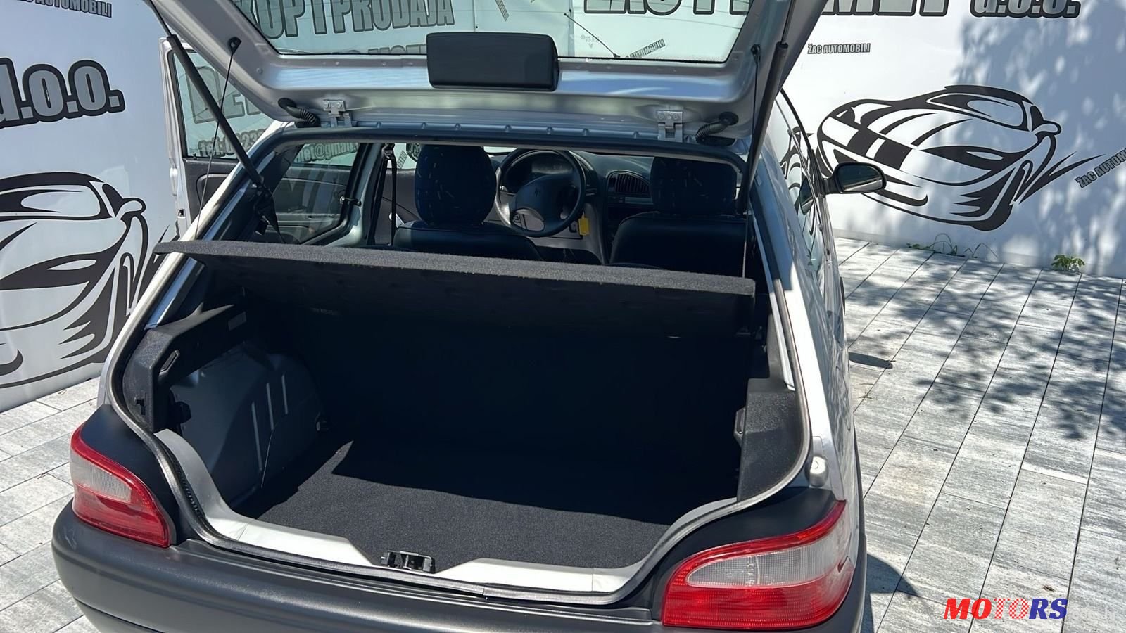 2001' Citroen Saxo 1,1 I Sx photo #2