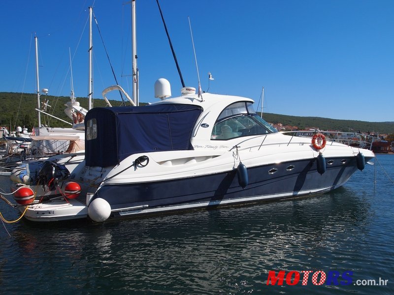 2004' Sea Ray Boats 525 DA photo #1