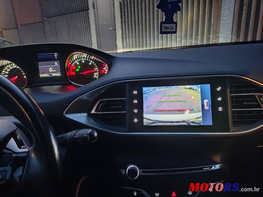 2016' Peugeot 308 Sw photo #6