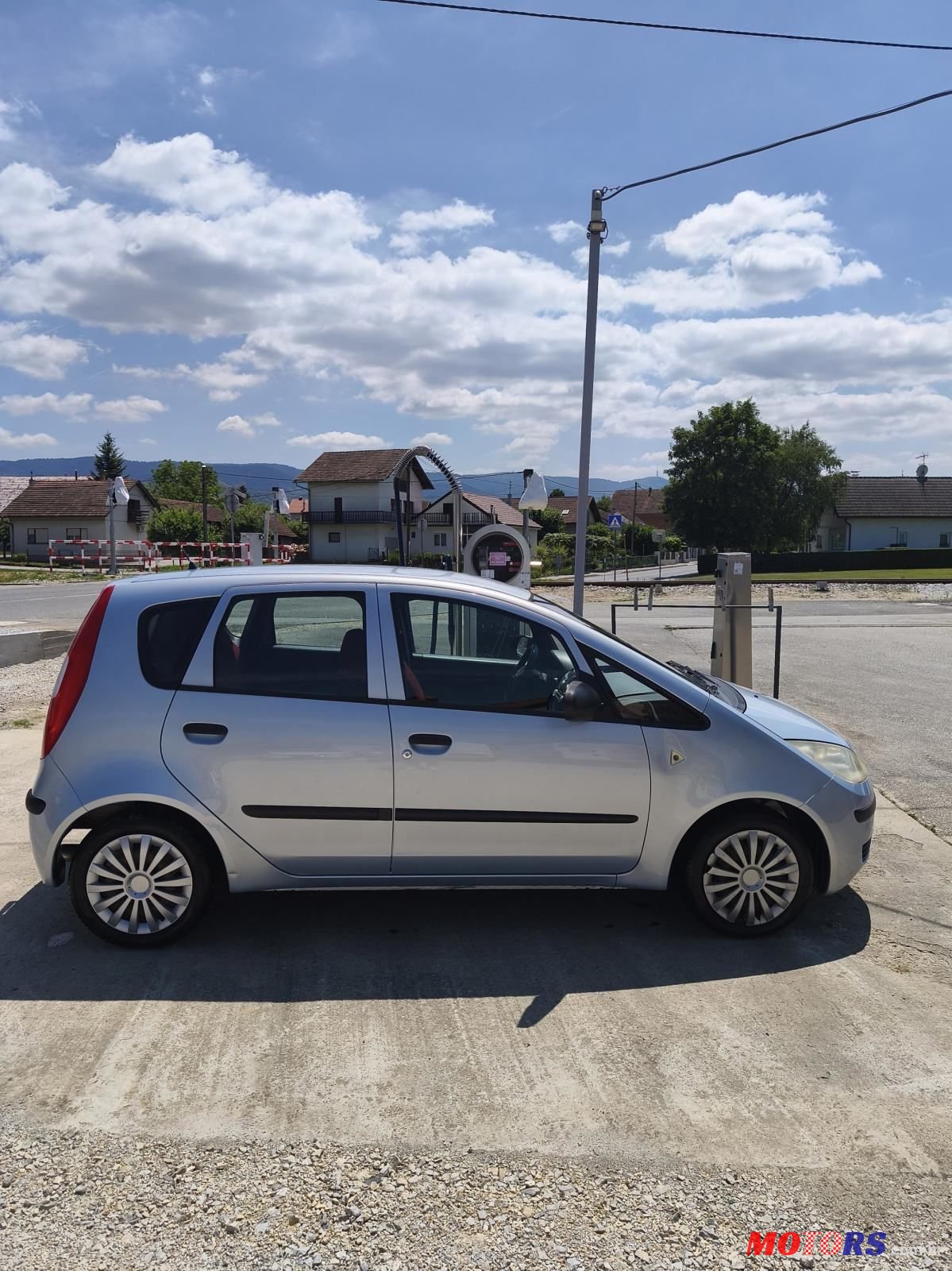 2004' Mitsubishi Colt 1,3 photo #6