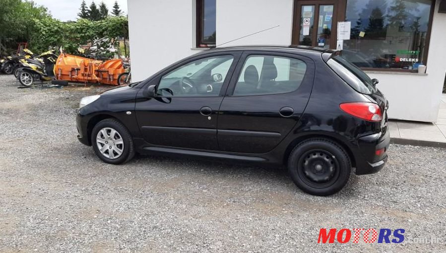 2009' Peugeot 206 206 1,4 Hdi photo #1
