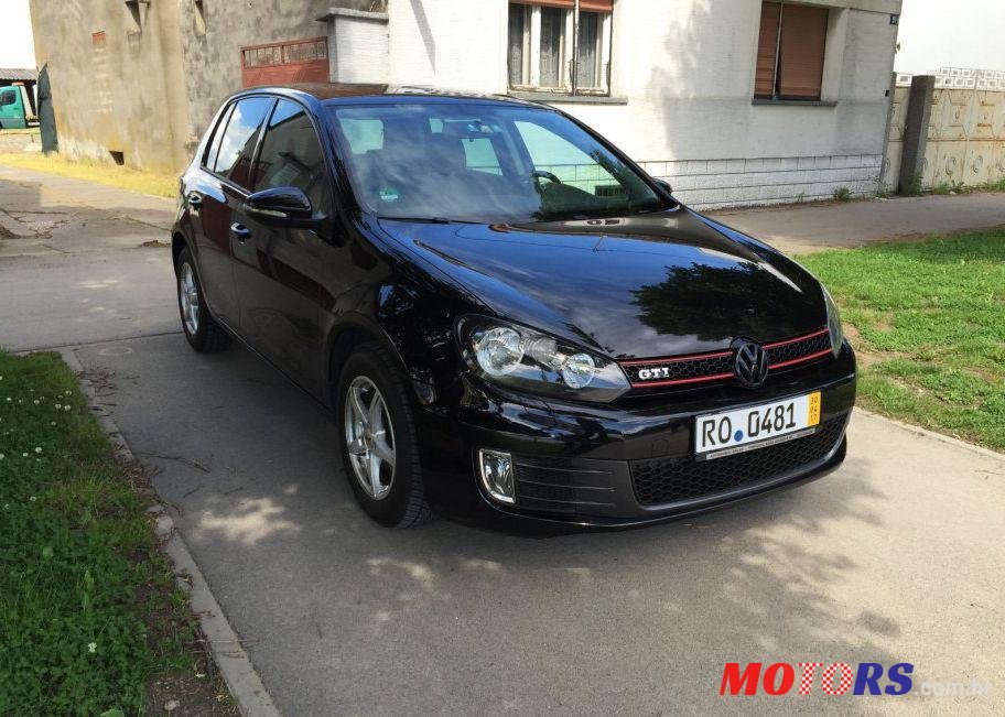2010' Volkswagen Golf VI 1,6 Tdi photo #1