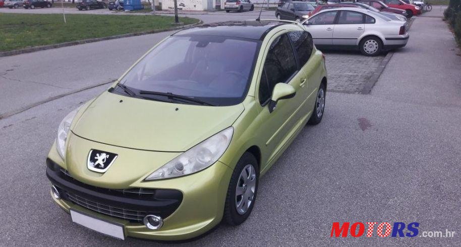 2006' Peugeot 207 photo #2
