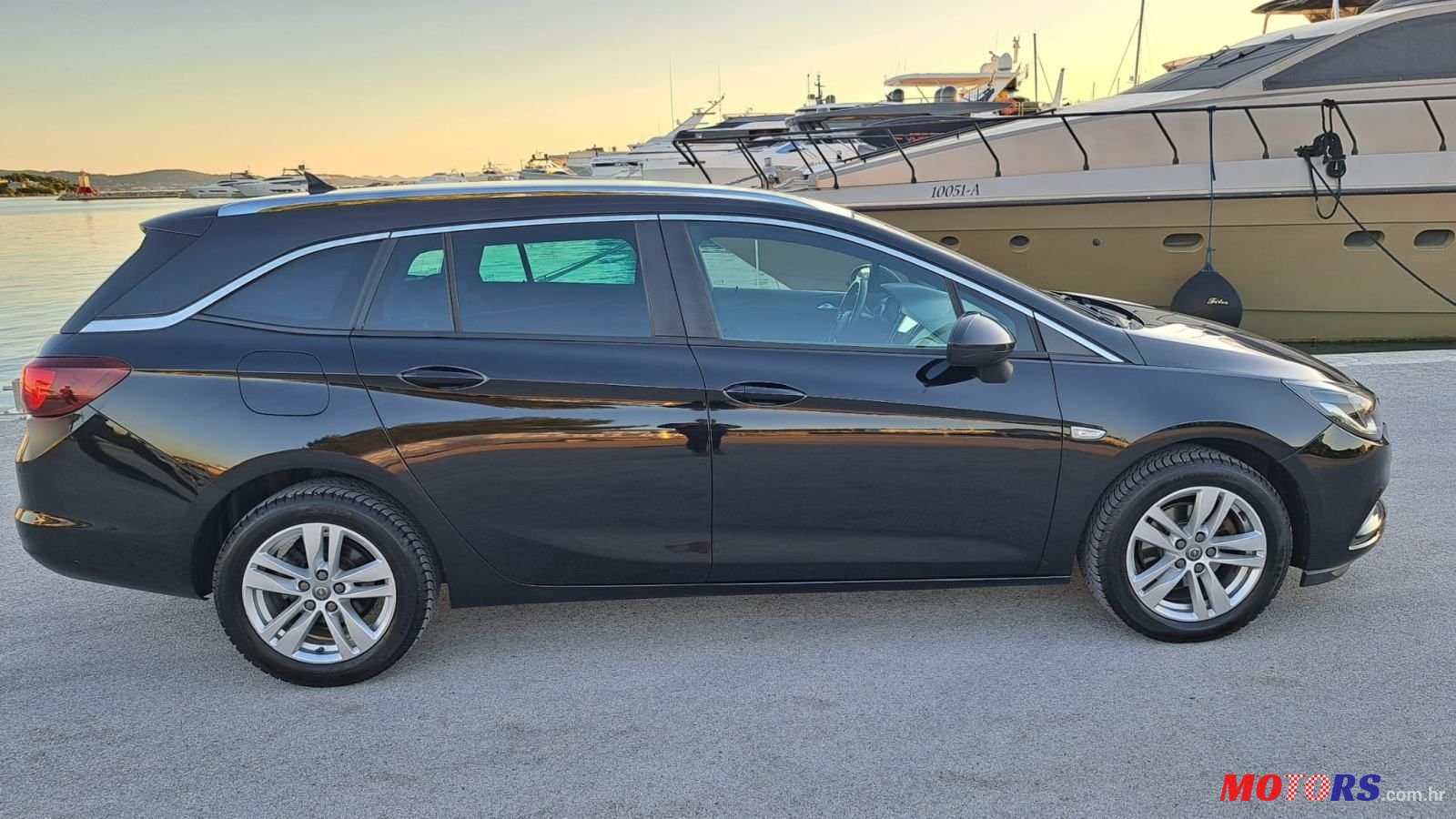 2018' Opel Astra 1.4 T photo #4