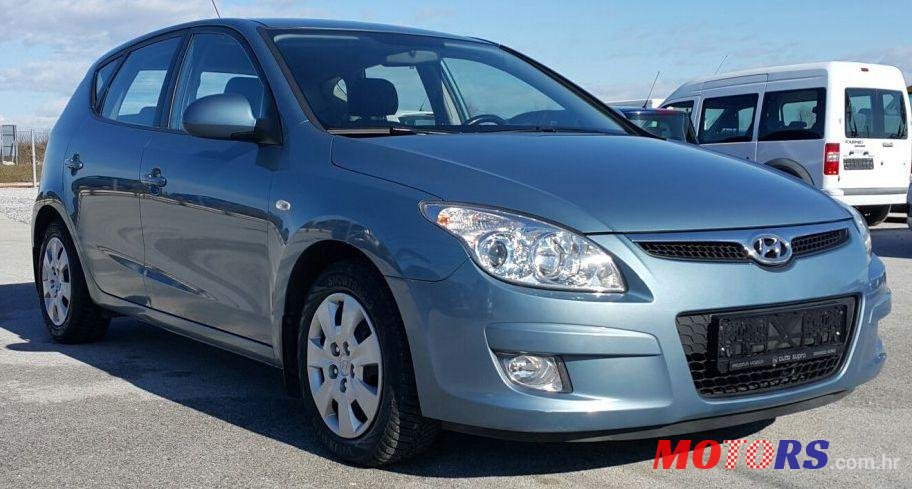 2008' Hyundai I30 1,6 Crdi photo #1