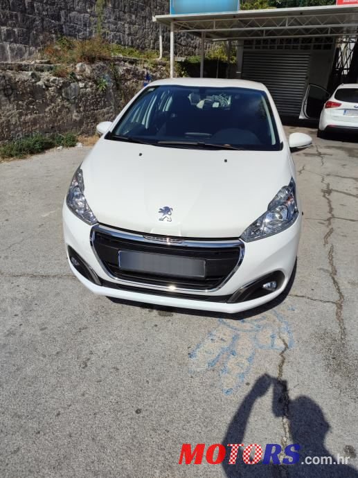 2019' Peugeot 208 1,5 photo #1