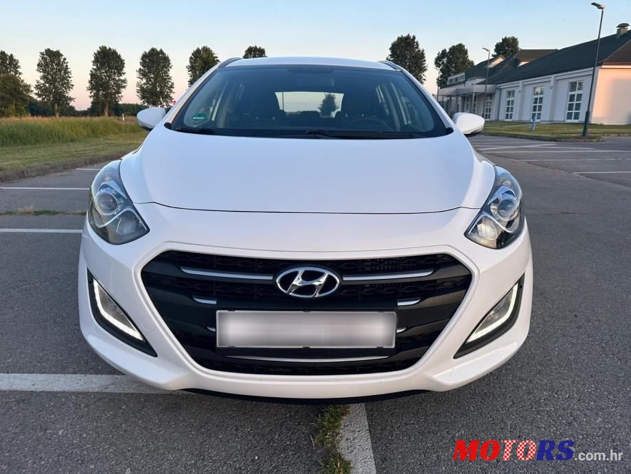 2015' Hyundai i30 1,6 Crdi photo #6