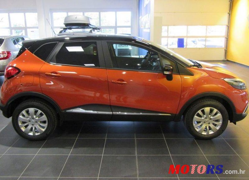 2016' Renault Captur Tce 90 Energy Limited photo #2