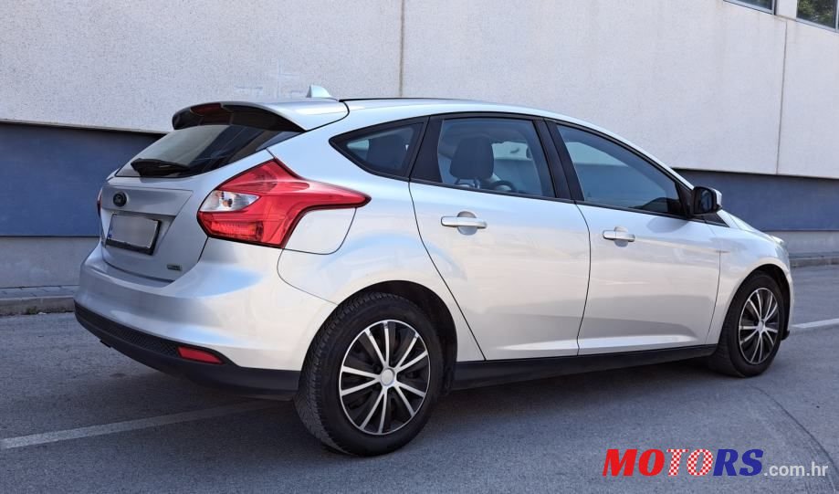 2011' Ford Focus 1,6 photo #5