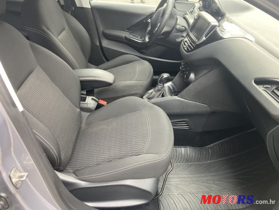 2019' Peugeot 208 1,5 Bluehdi photo #5