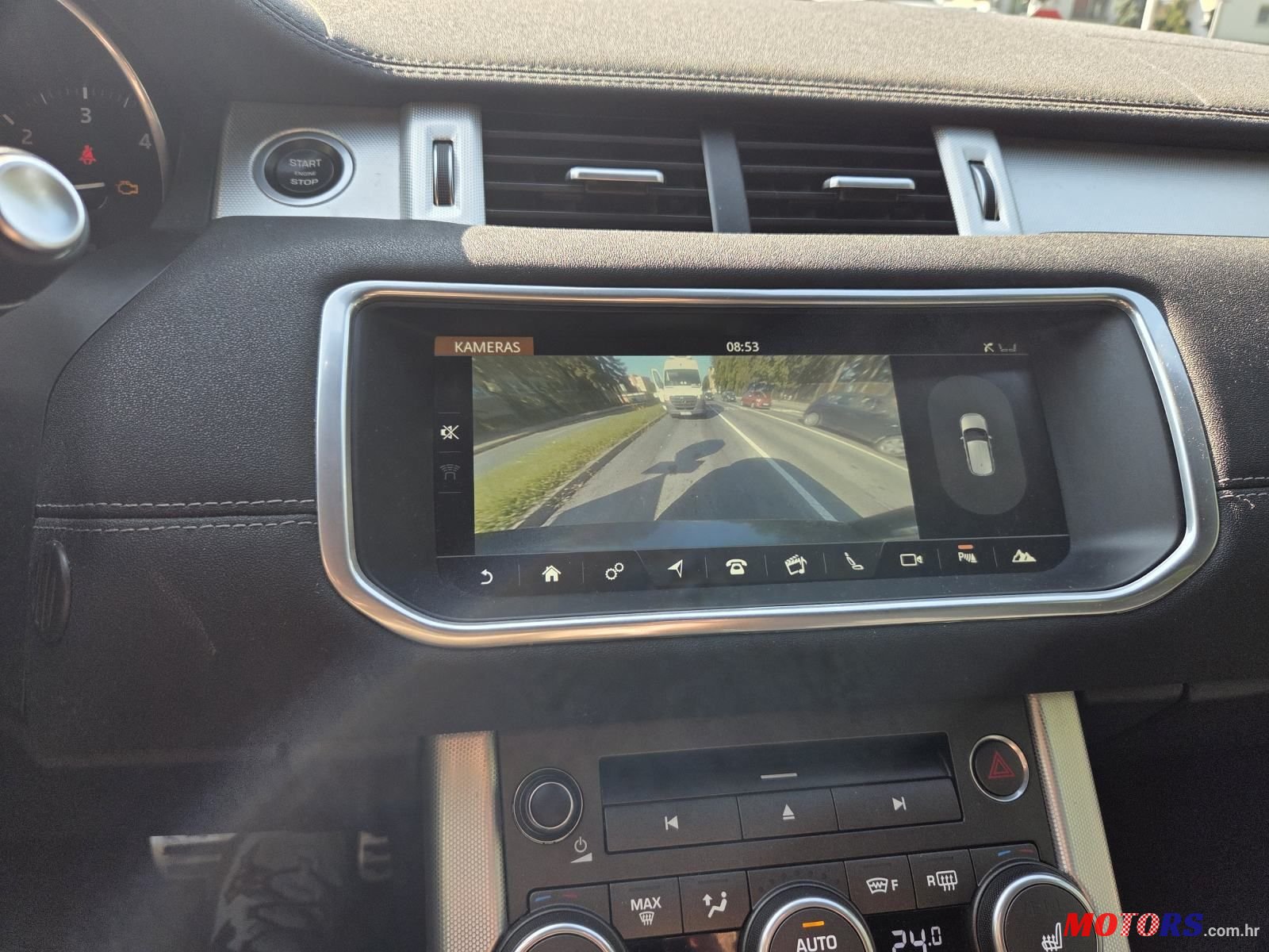 2017' Land Rover Range Rover Evoque 2.0 Td4 photo #2