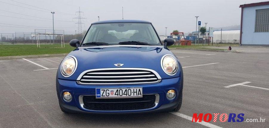 2011' MINI One 1.6 Diesel photo #2