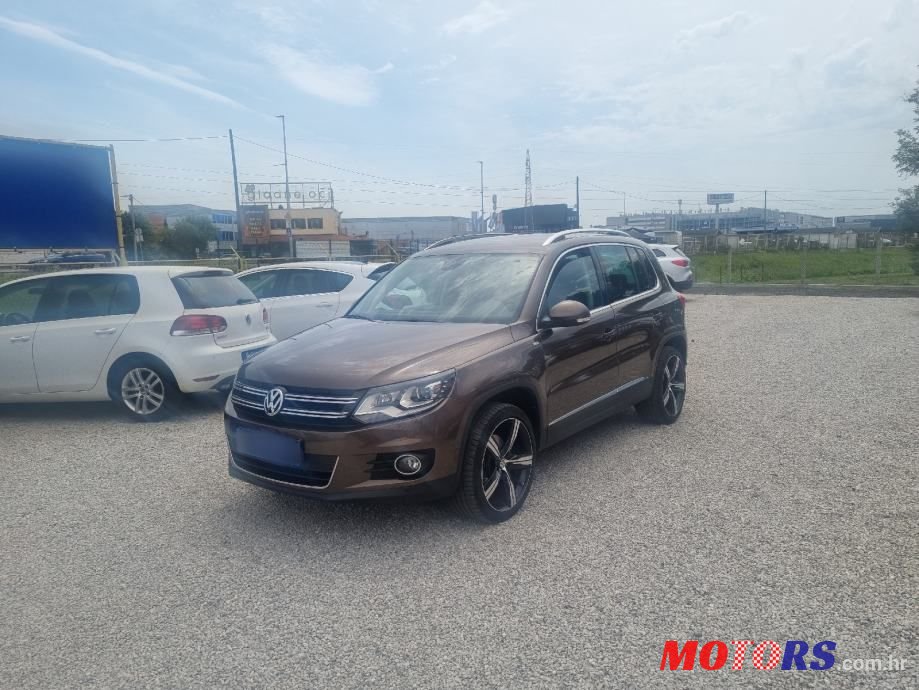 2014' Volkswagen Tiguan photo #2