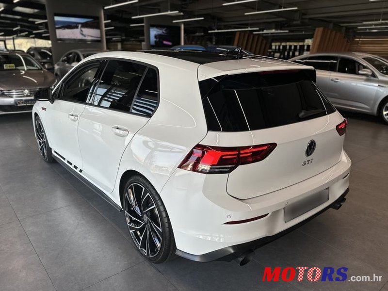 2021' Volkswagen Golf 8 2,0 Tsi photo #4