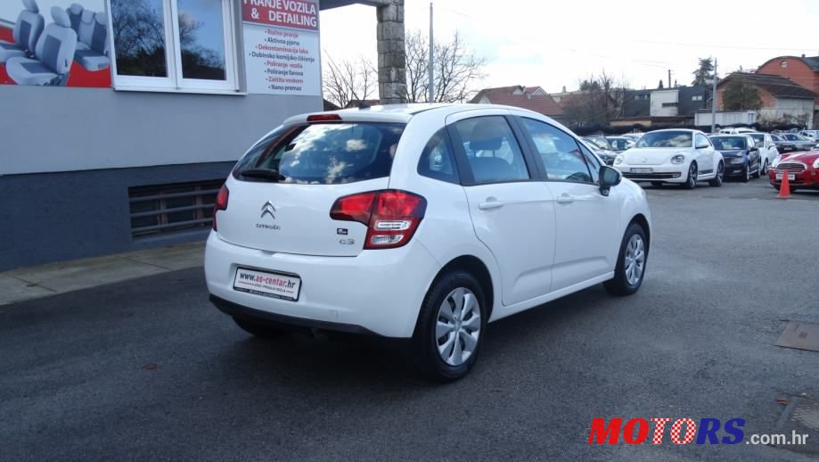 2010' Citroen C3 1,4 Hdi photo #2