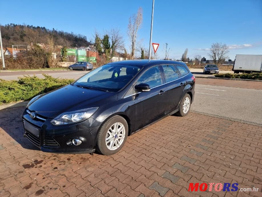 2012' Ford Focus Karavan photo #2