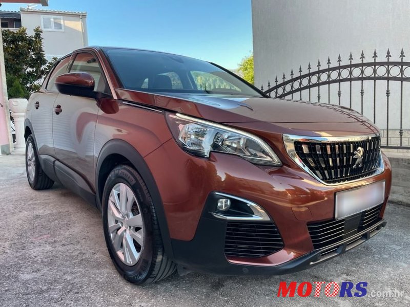 2018' Peugeot 3008 1,5 Bluehdi photo #2