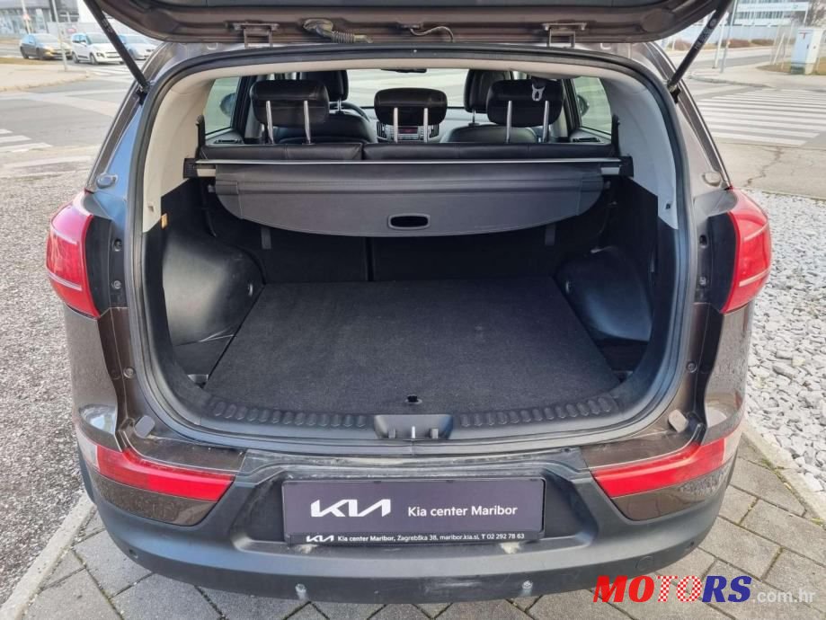 2010' Kia Sportage 2.0 Crdi Sport photo #6