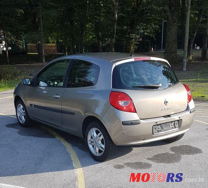 2008' Renault Clio 1,2 16V photo #2