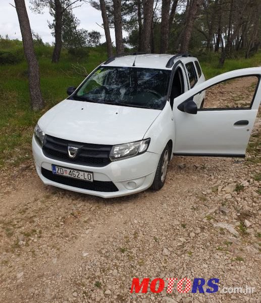 2015' Dacia Logan photo #1