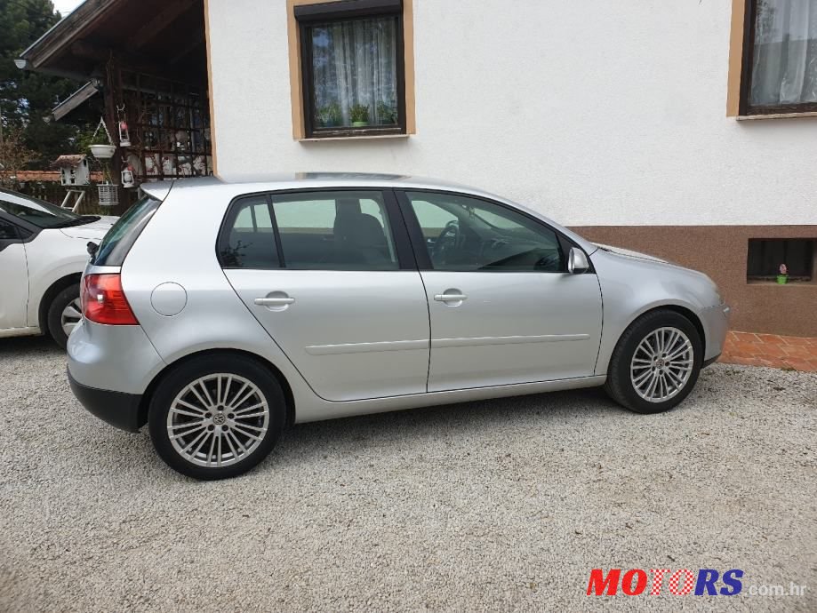 2006' Volkswagen Golf 5 photo #1