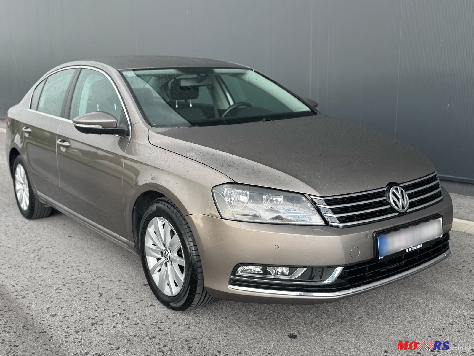 2011' Volkswagen Passat 2,0 Tdi photo #1