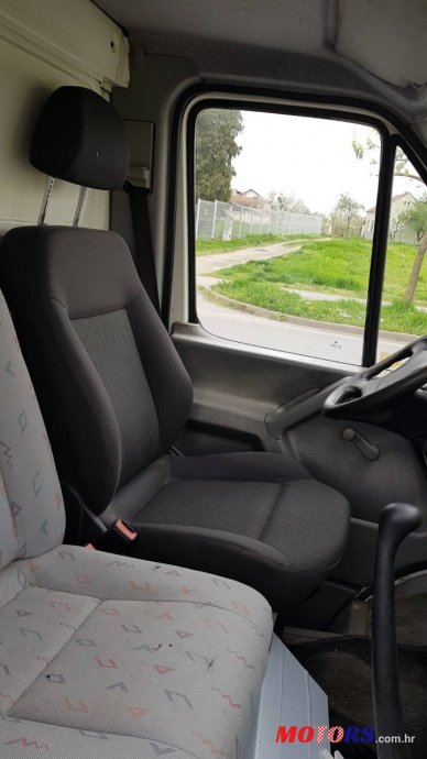 2001' Volkswagen LT 35 photo #6