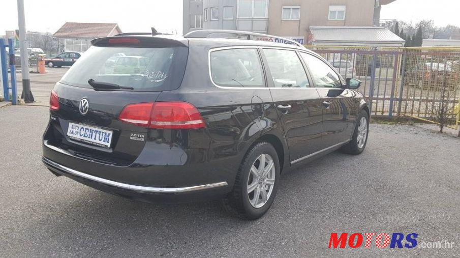 2012' Volkswagen Passat Variant photo #2