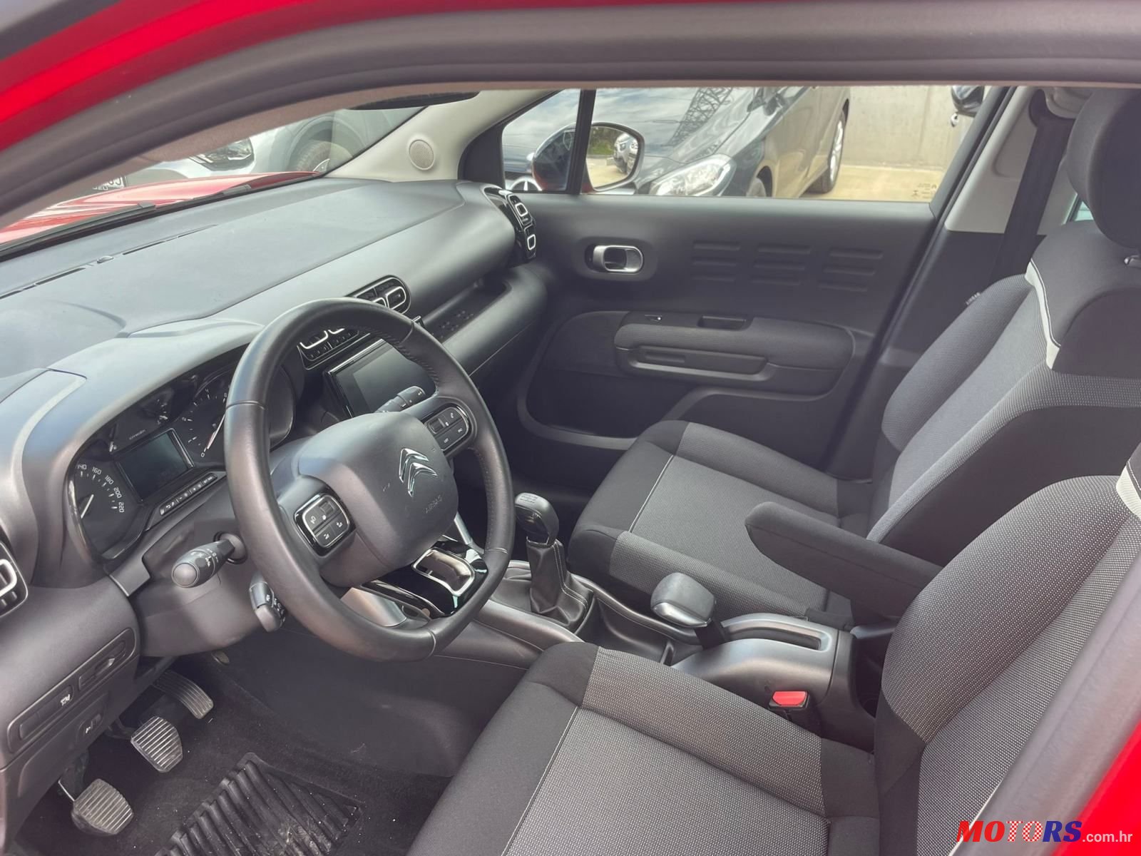 2018' Citroen C3 Aircross 1,2 Puretech photo #6