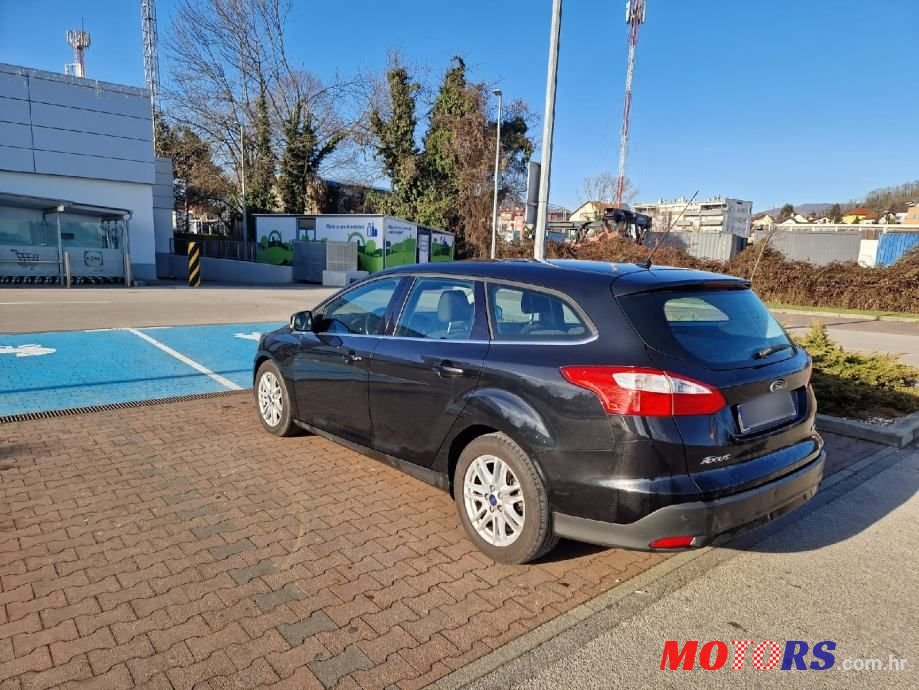 2012' Ford Focus Karavan photo #6